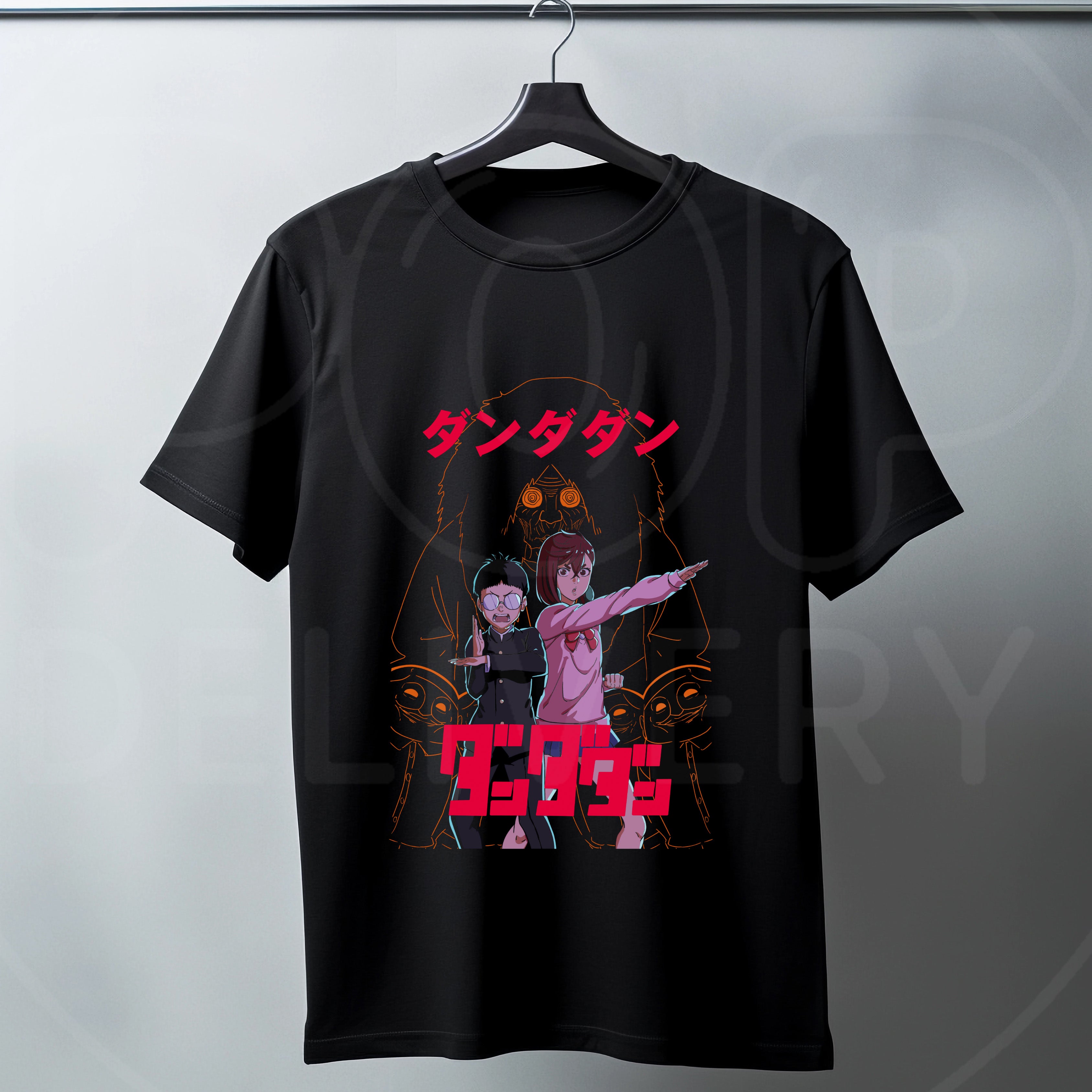 Camisa Momo &amp; Okarun – Dandadan (Caos al Acecho)